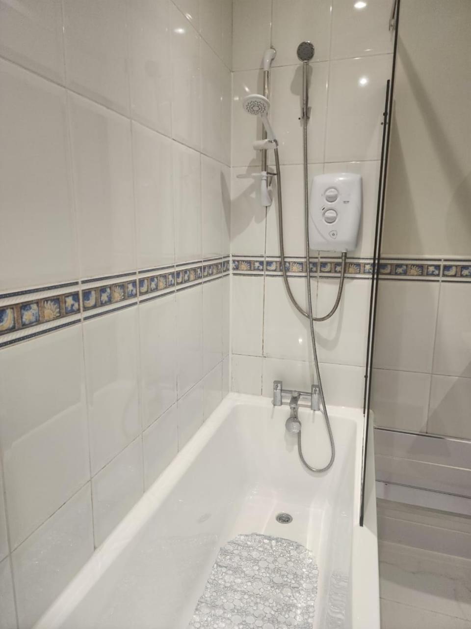 A Delightful Flat In Manchester. Apartment Manchester